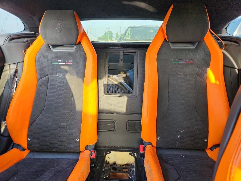 Photo 10 from auction – 2022 LAMBORGHINI URUS with VIN ZPBUA1ZL2NLA21237
