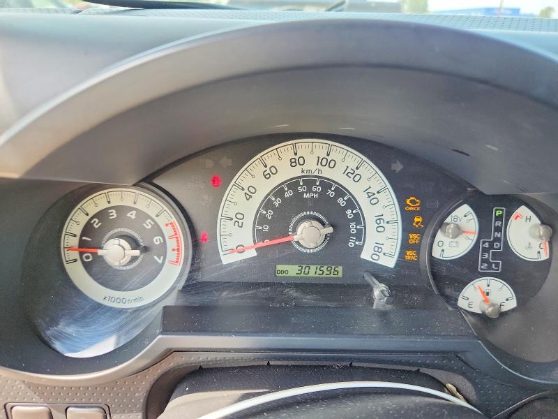 Photo 9 from auction – 2007 TOYOTA FJ CRUISER with VIN JTEBU11F070002486