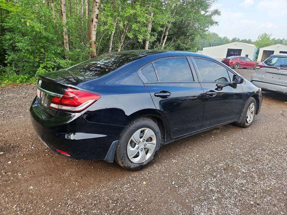 Photo 3 from auction – 2015 HONDA CIVIC with VIN 2HGFB2F45FH023094
