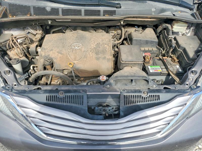 Photo 11 from auction – 2017 TOYOTA SIENNA with VIN 5TDDZ3DC1HS146767