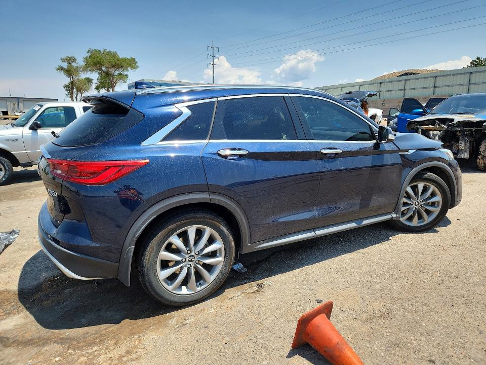 Photo 3 from auction – 2019 INFINITI QX50 with VIN 3PCAJ5M39KF139809