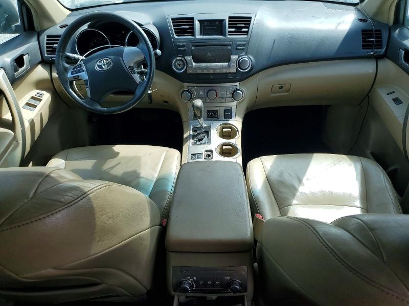 Photo 8 from auction – 2012 TOYOTA HIGHLANDER with VIN 5TDBK3EH8CS117622