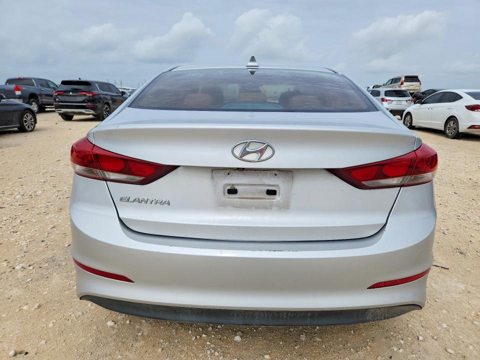 Photo 6 from auction – 2017 HYUNDAI ELANTRA with VIN KMHD84LF4HU388917