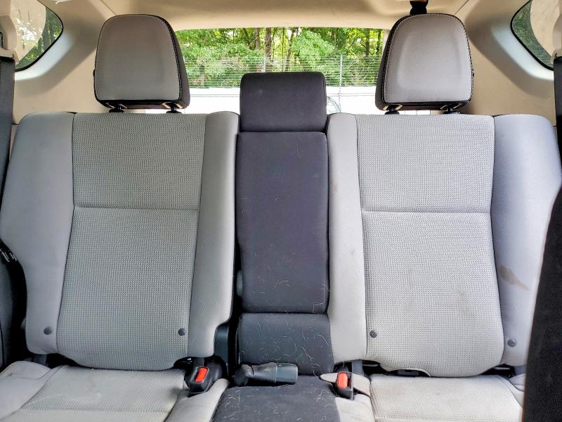 Photo 10 from auction – 2017 TOYOTA RAV4 with VIN 2T3WFREV1HW403879