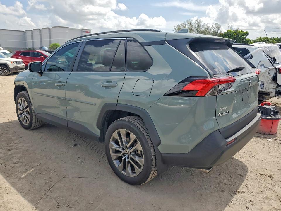 Photo 2 from auction – 2023 TOYOTA RAV4 with VIN 2T3C1RFV5PW262880