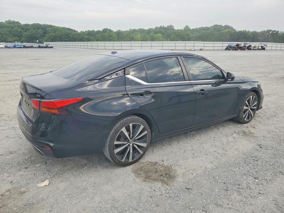 Photo 3 from auction – 2020 NISSAN ALTIMA with VIN 1N4BL4CV9LN303497