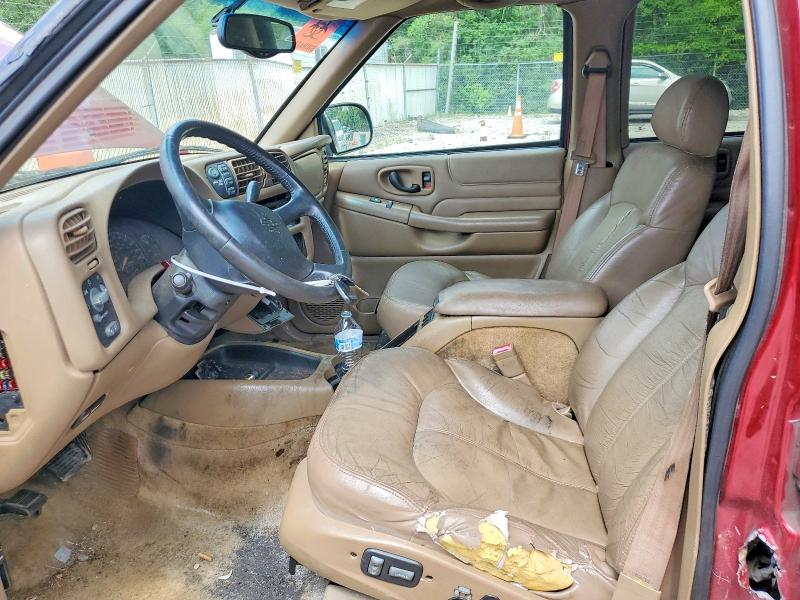 Photo 7 from auction – 2002 CHEVROLET BLAZER with VIN 1GNDT13W52K154281