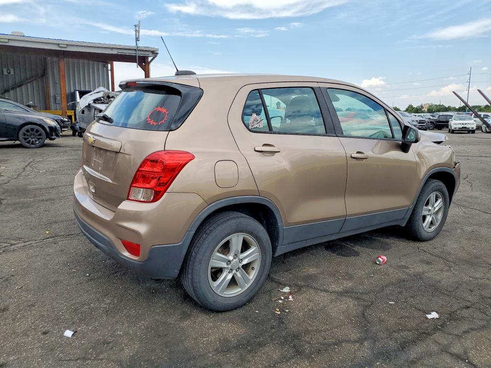 Photo 3 from auction – 2018 CHEVROLET TRAX with VIN 3GNCJNSB5JL324997