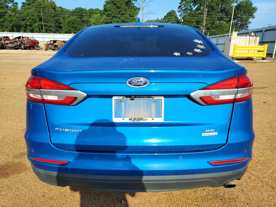 Photo 6 from auction – 2019 FORD FUSION with VIN 3FA6P0HDXKR170310
