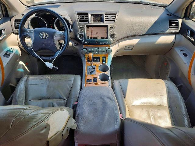 Photo 8 from auction – 2009 TOYOTA HIGHLANDER with VIN JTEEW44AX92034216