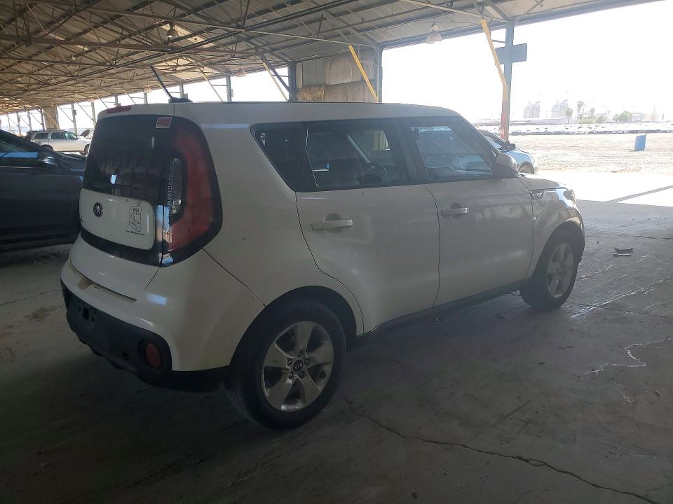 Photo 3 from auction – 2017 KIA SOUL with VIN KNDJN2A20H7425030