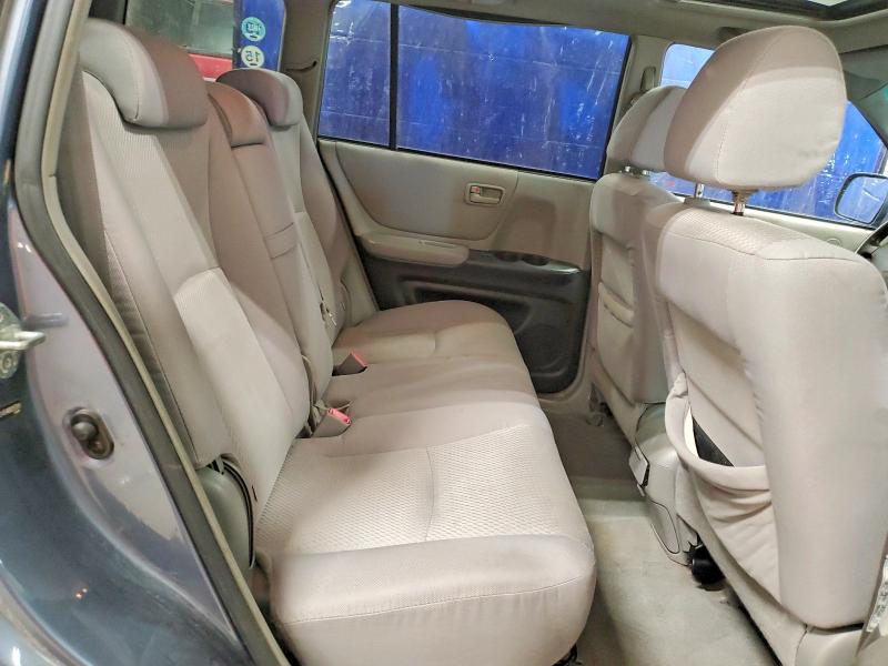 Photo 11 from auction – 2004 TOYOTA HIGHLANDER with VIN JTEEP21A540025398