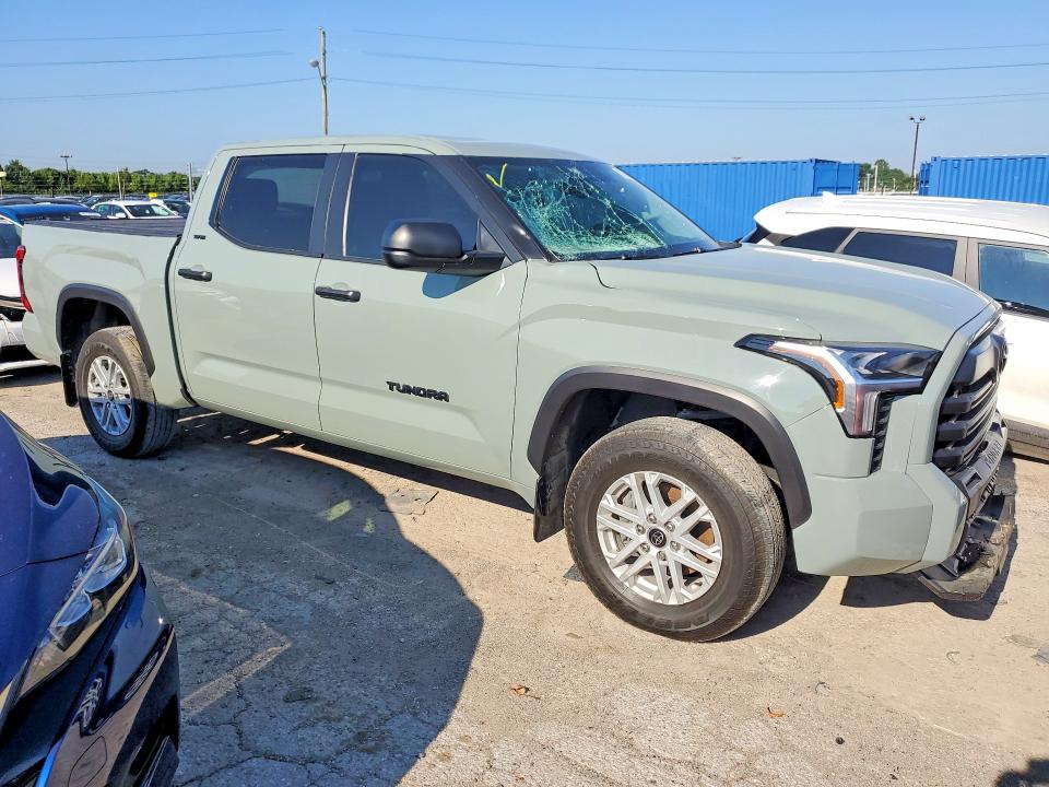 Photo 4 from auction – 2024 TOYOTA TUNDRA with VIN 5TFLA5DB5RX183080