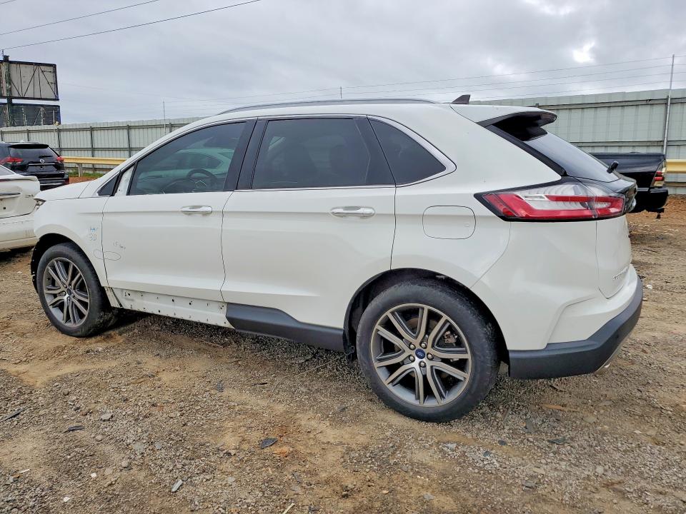 Photo 2 from auction – 2021 FORD EDGE with VIN 2FMPK4K96MBA65849