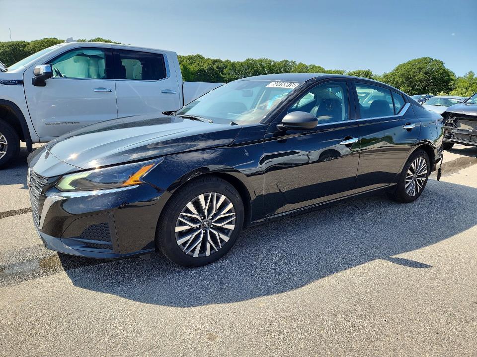 NISSAN ALTIMA 2025 with VIN 1N4BL4DV3SN384624 - Photo from auction