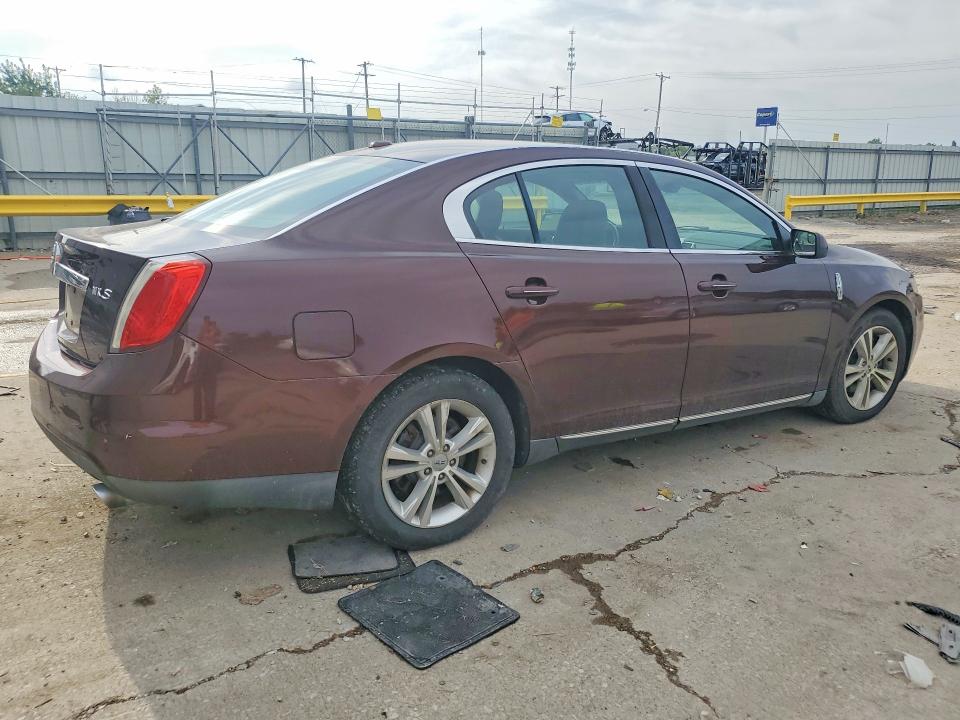 Photo 3 from auction – 2010 LINCOLN MKS with VIN 1LNHL9DR5AG615610