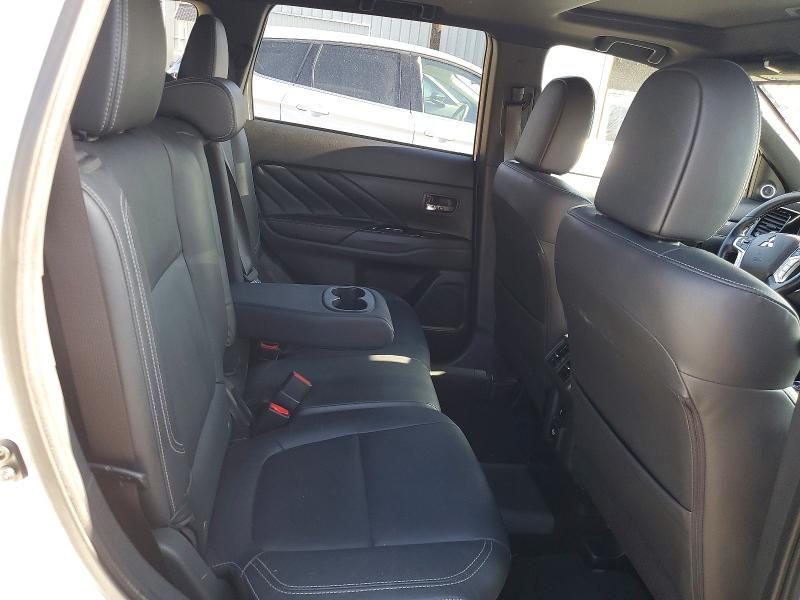 Photo 10 from auction – 2019 MITSUBISHI OUTLANDER with VIN JA4J24A56KZ049342