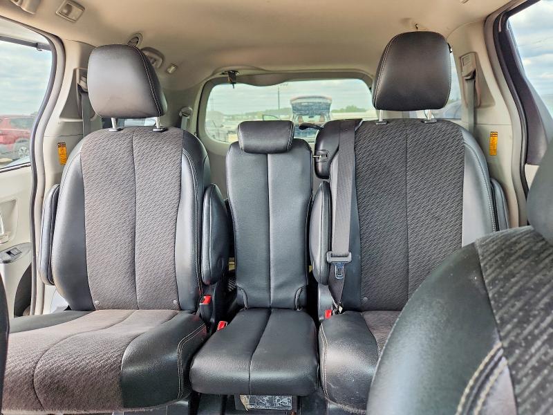Photo 10 from auction – 2014 TOYOTA SIENNA with VIN 5TDXK3DCXES409836