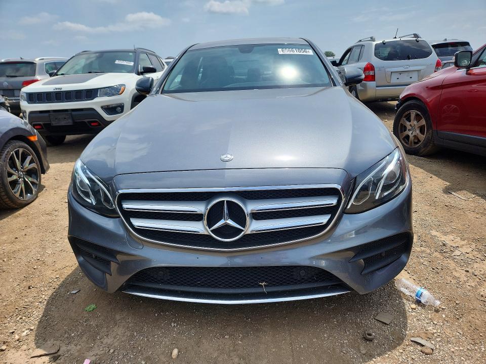Photo 5 from auction – 2017 MERCEDES-BENZ E with VIN WDDZF4KB3HA161241