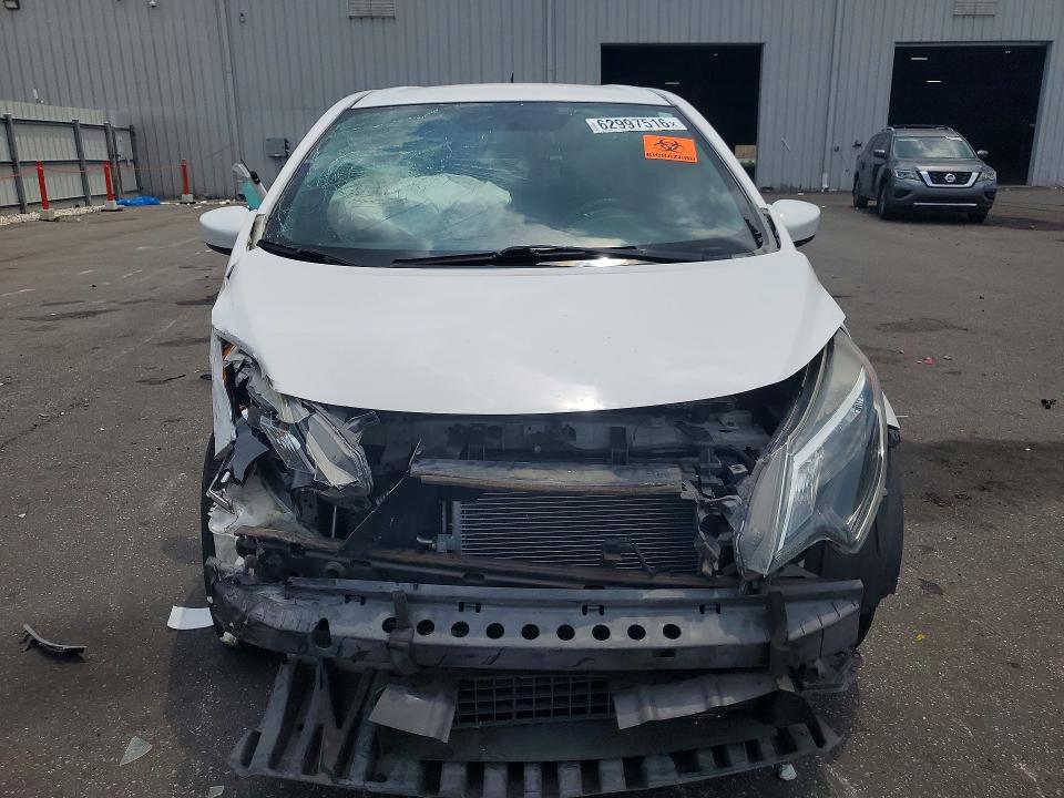 Photo 5 from auction – 2017 NISSAN VERSA NOTE with VIN 3N1CE2CP6HL352469