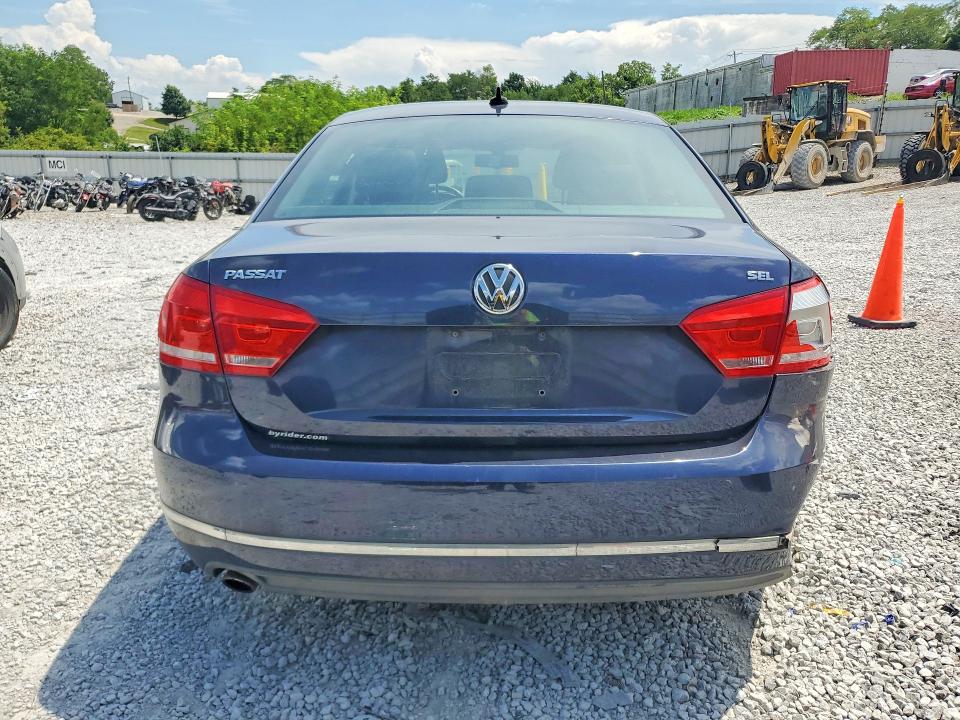 Photo 6 from auction – 2012 VOLKSWAGEN PASSAT with VIN 1VWCH7A34CC033378