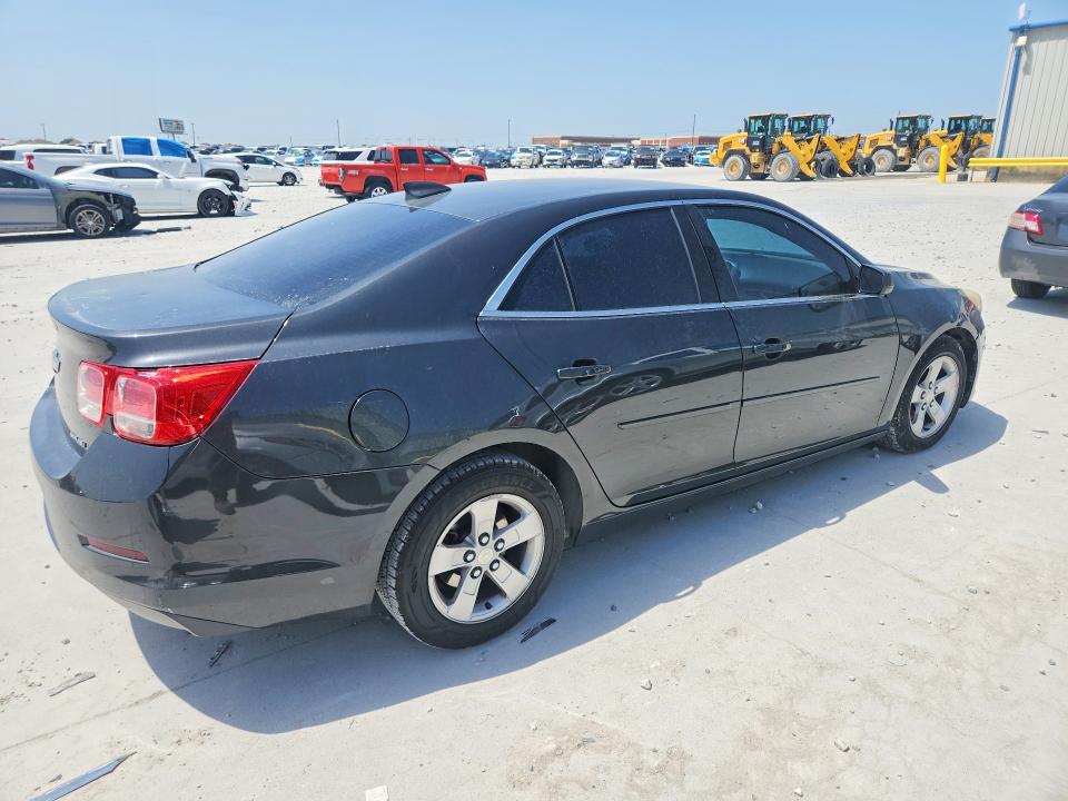 Photo 3 from auction – 2015 CHEVROLET MALIBU with VIN 1G11B5SL1FF280769