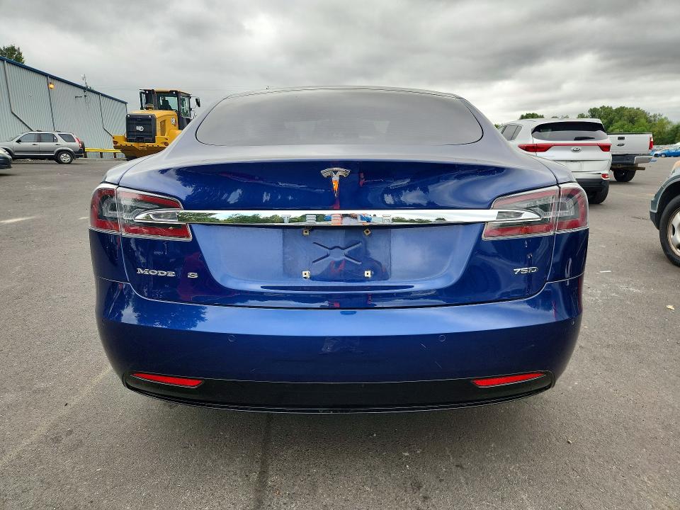 Photo 6 from auction – 2018 TESLA MODEL S with VIN 5YJSA1E20JF245227