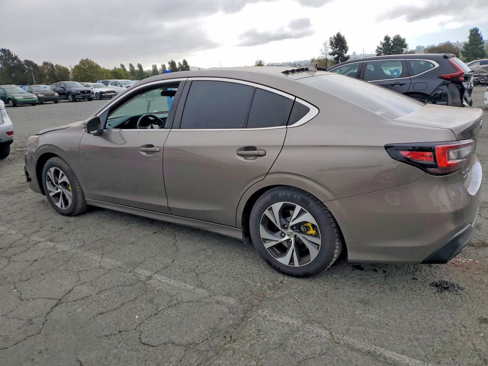 Photo 2 from auction – 2022 SUBARU LEGACY with VIN 4S3BWAF63N3018331
