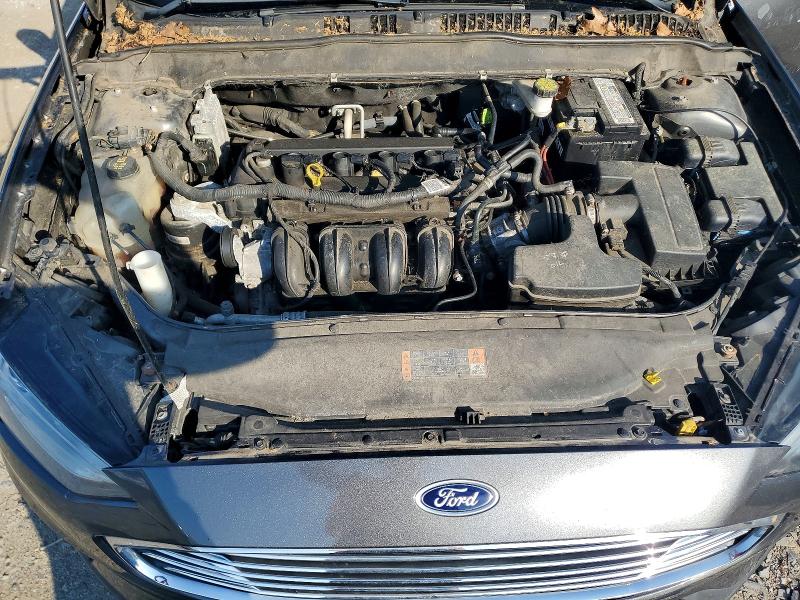Photo 11 from auction – 2019 FORD FUSION with VIN 3FA6P0G76KR102422