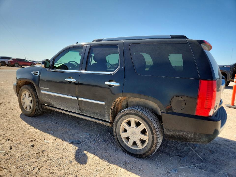 Photo 2 from auction – 2011 CADILLAC ESCALADE with VIN 1GYS3CEF0BR184749