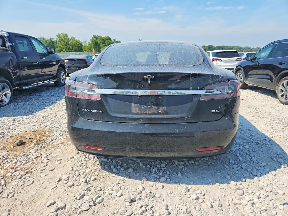 Снимка 6 от търг – 2016 TESLA MODEL S с VIN 5YJSA1E20GF151423