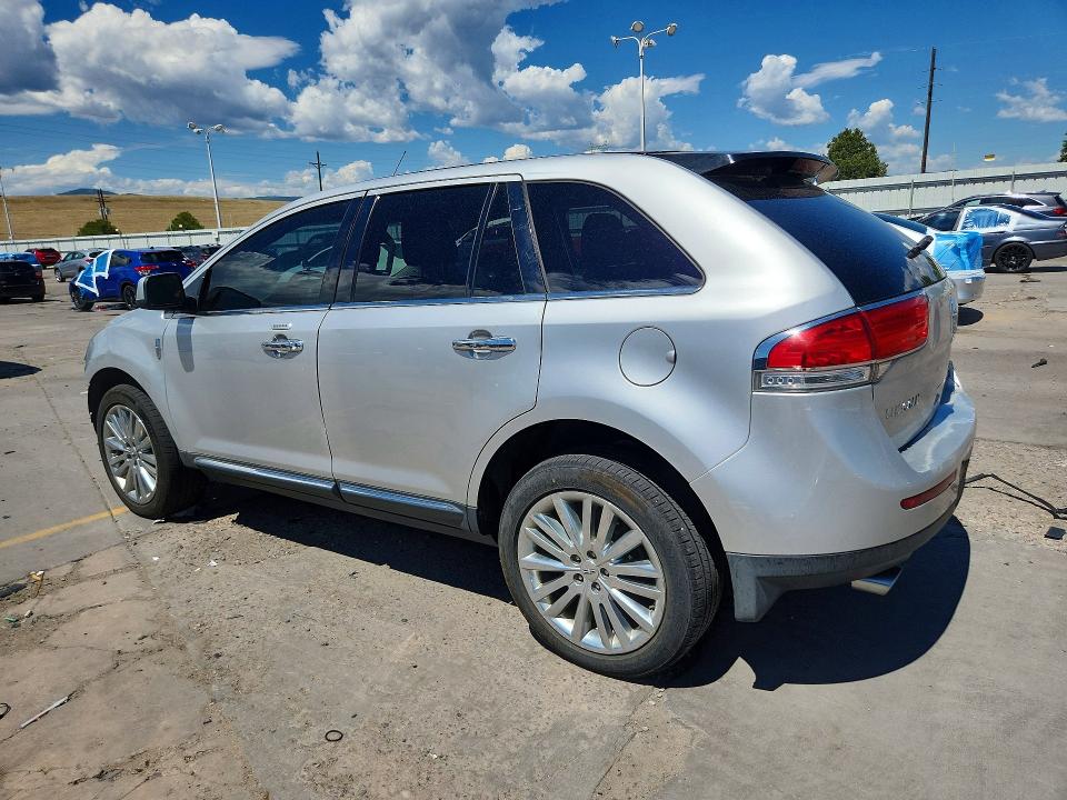 Photo 2 from auction – 2011 LINCOLN MKX with VIN 2LMDJ8JK9BBJ15372
