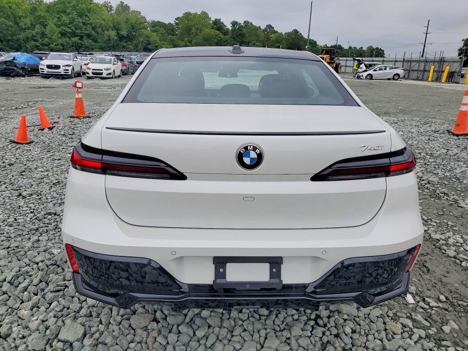 Photo 6 from auction – 2023 BMW 740 with VIN WBA23EH01PCN52467