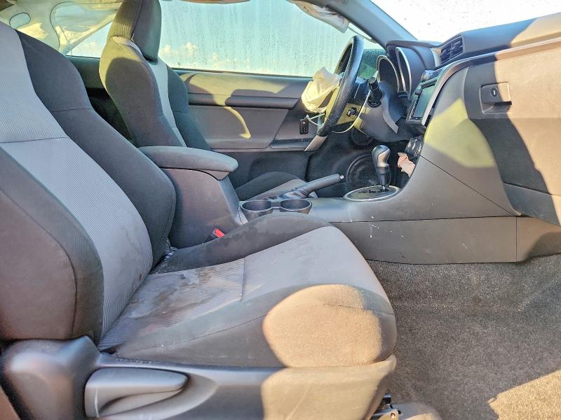 Photo 10 from auction – 2016 SCION TC with VIN JTKJF5C73GJ024640
