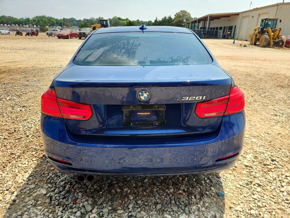 Photo 6 from auction – 2016 BMW 328 with VIN WBA8E9G52GNU29340