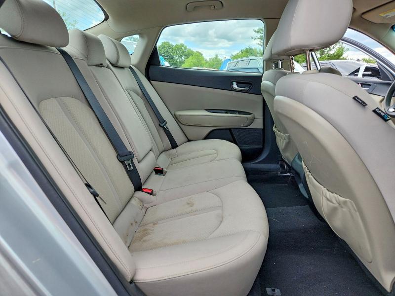 Photo 10 from auction – 2016 KIA OPTIMA with VIN 5XXGT4L32GG003235