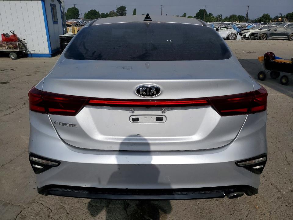 Photo 6 from auction – 2019 KIA FORTE with VIN 3KPF24AD7KE048909