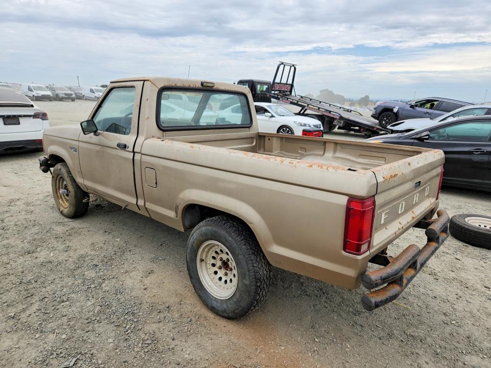 Photo 2 from auction – 1989 FORD RANGER with VIN 1FTCR11A1KUB06081