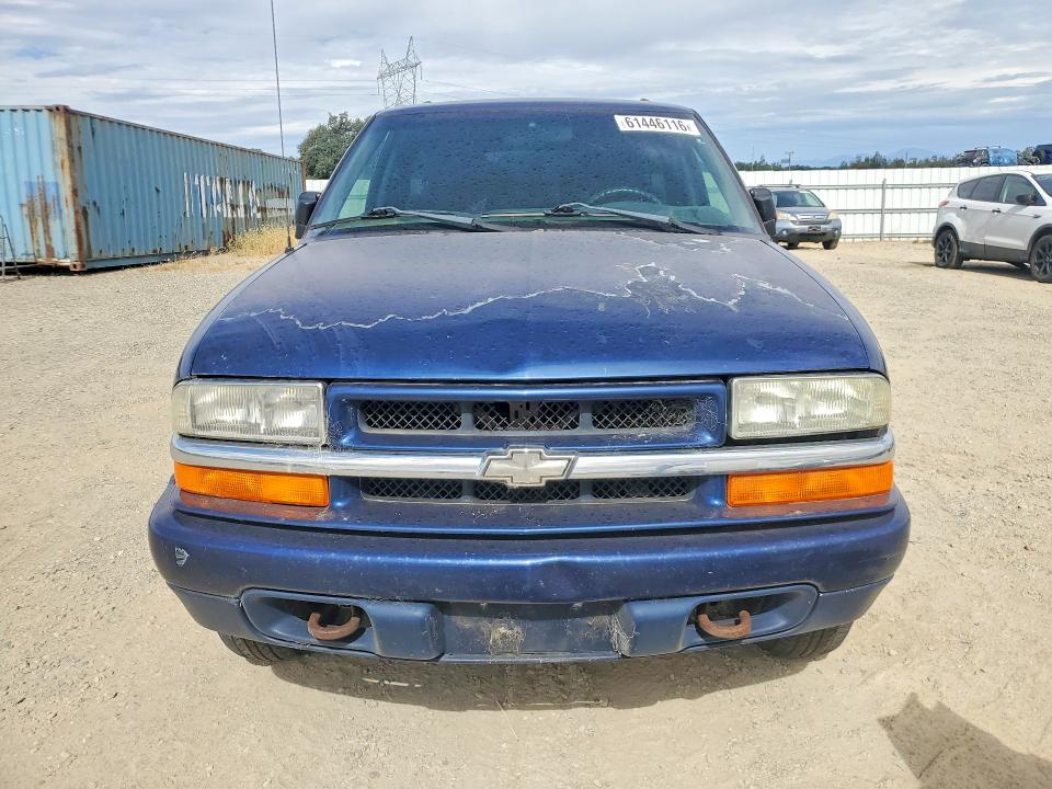 Photo 5 from auction – 2000 CHEVROLET BLAZER with VIN 1GNCT18W3YK298151