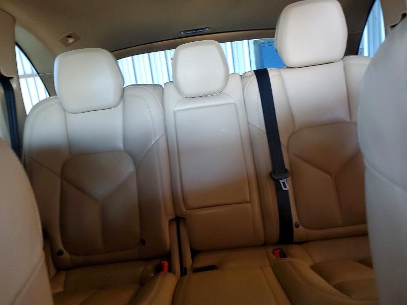Photo 10 from auction – 2016 PORSCHE CAYENNE with VIN WP1AE2A24GLA64261