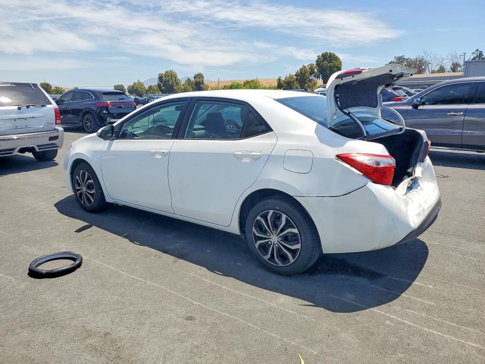 Photo 2 from auction – 2015 TOYOTA COROLLA with VIN 5YFBURHE1FP318287