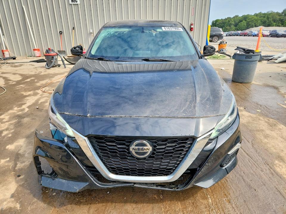 Photo 5 from auction – 2019 NISSAN ALTIMA with VIN 1N4BL4CW8KN321660