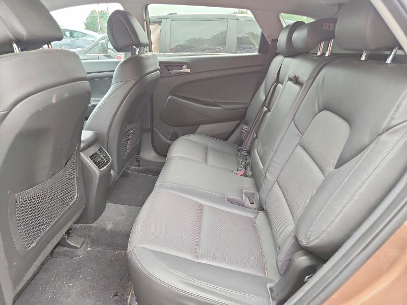 Photo 11 from auction – 2016 HYUNDAI TUCSON with VIN KM8J3CA21GU038459