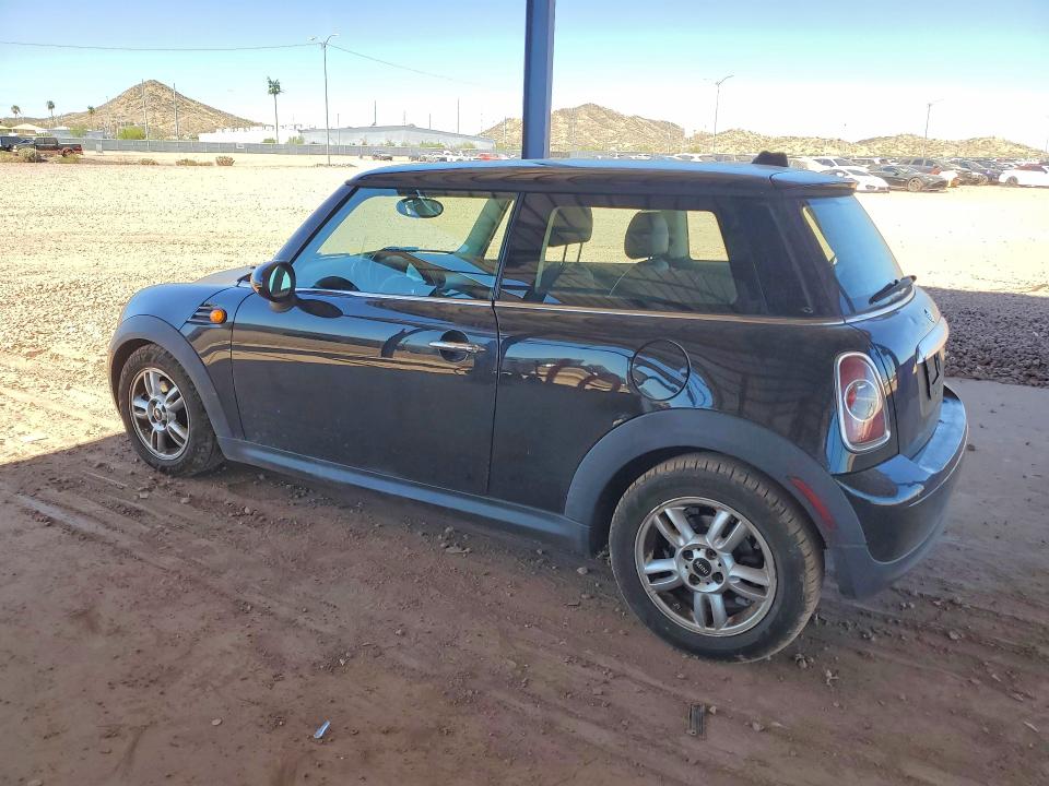 Photo 2 from auction – 2013 MINI COOPER with VIN WMWSU3C50DT681395