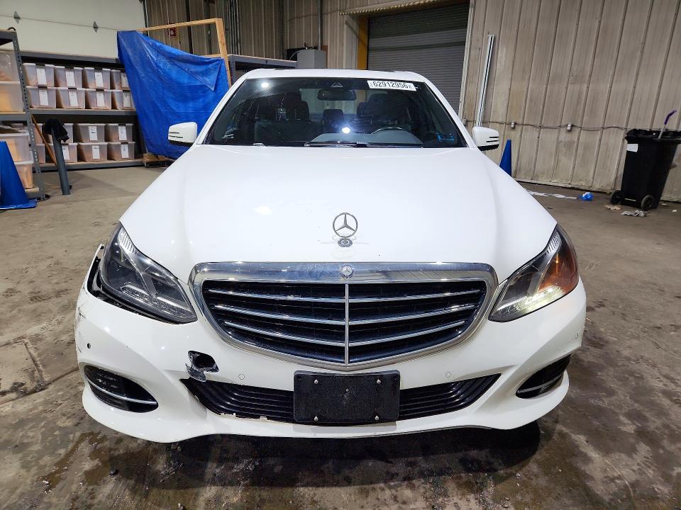 Photo 5 from auction – 2016 MERCEDES-BENZ E with VIN WDDHF8JB6GB230503