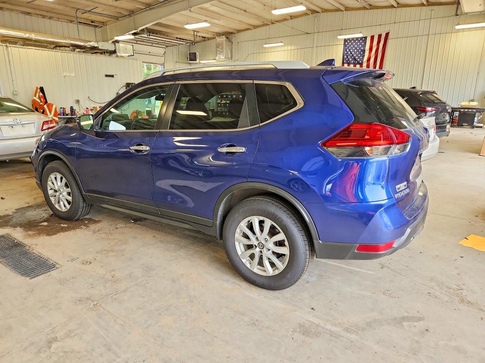 Photo 2 from auction – 2017 NISSAN ROGUE with VIN 5N1AT2MV9HC847490
