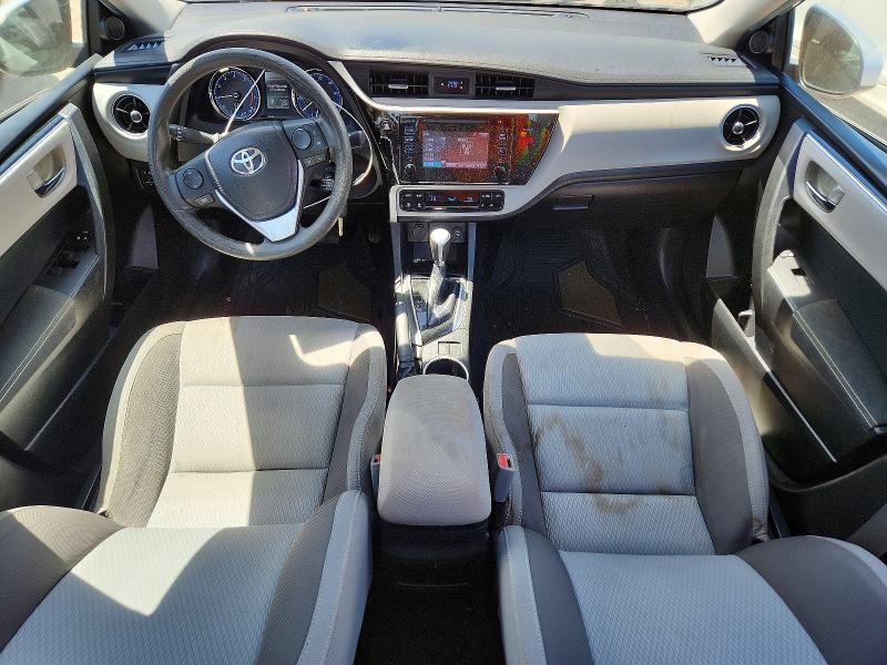 Снимка 8 от търг – 2018 TOYOTA COROLLA с VIN 5YFBURHE1JP833105