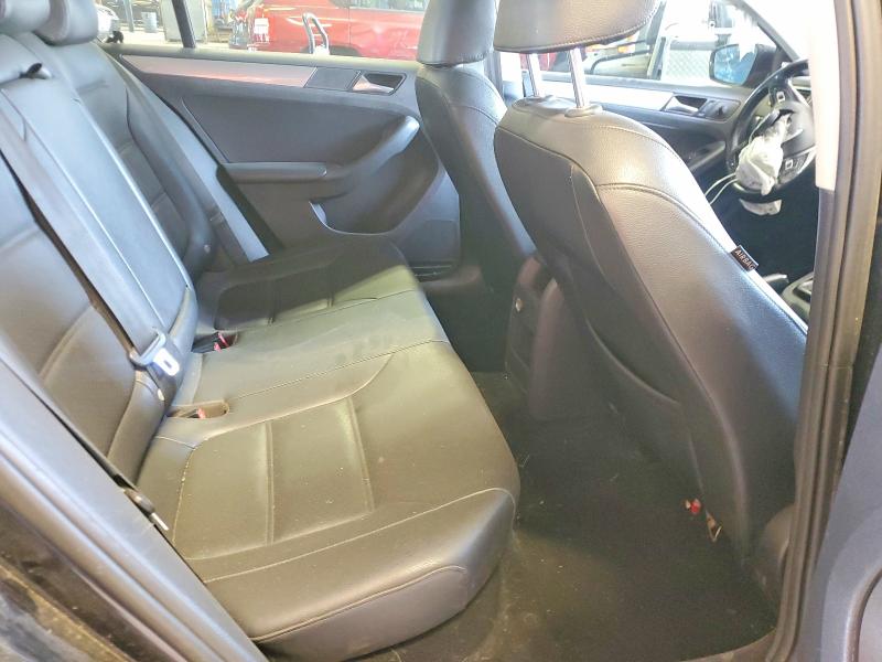 Photo 10 from auction – 2017 VOLKSWAGEN JETTA with VIN 3VWDB7AJXHM372799