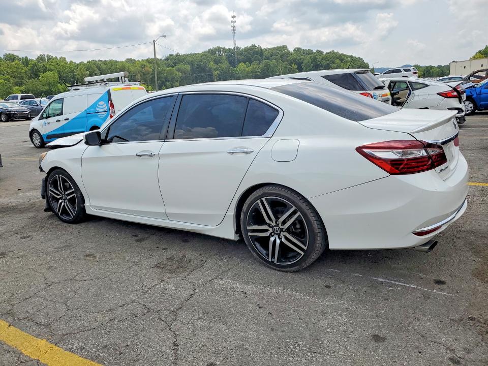 Photo 2 from auction – 2016 HONDA ACCORD with VIN 1HGCR2F55GA182172
