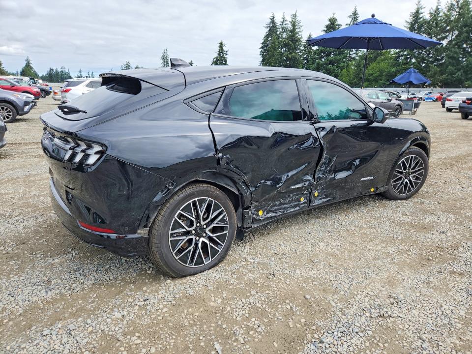 Photo 3 from auction – 2024 FORD MUSTANG MACH-E with VIN 3FMTK3SU8RMA20172